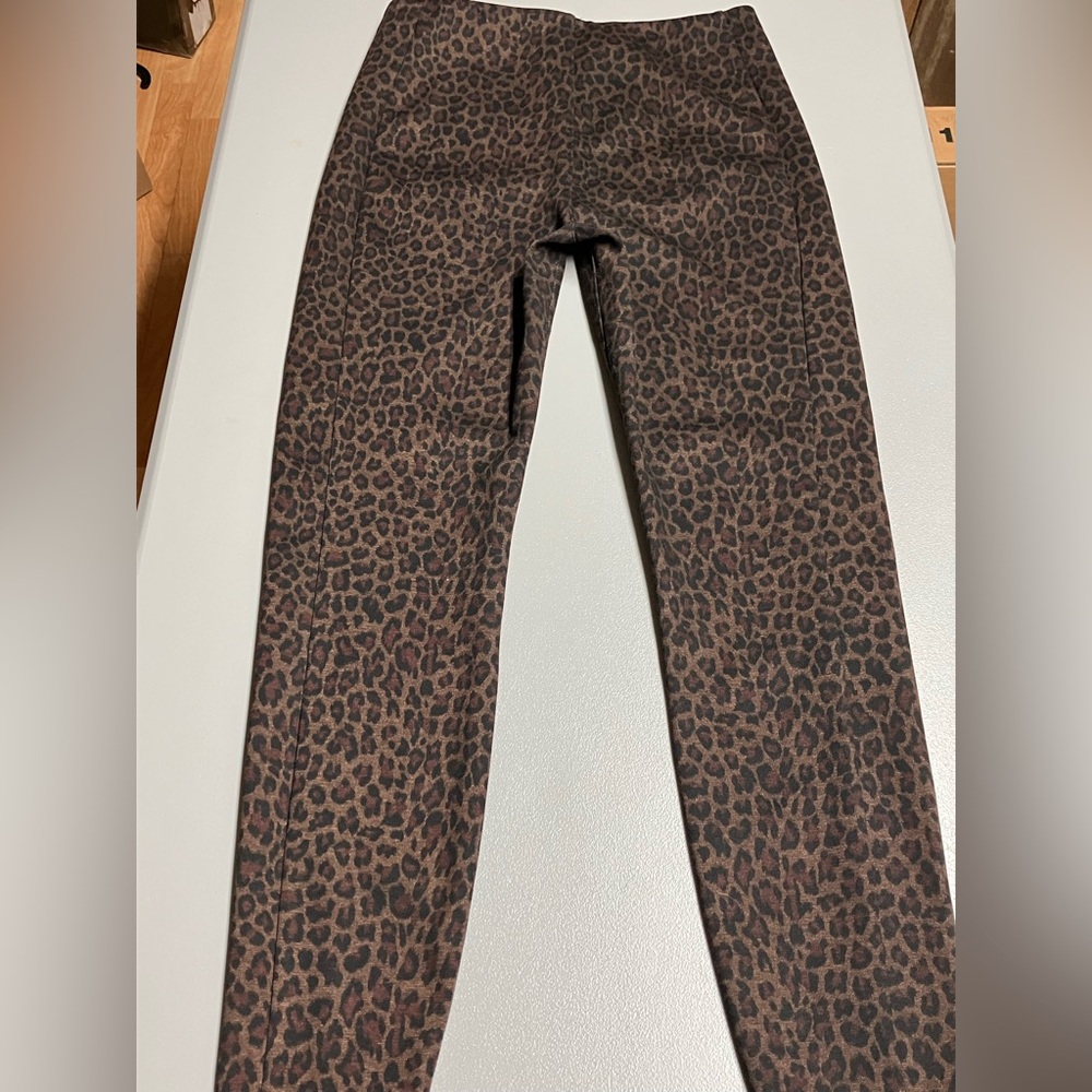 Liverpool Cheetah Print Leggings
